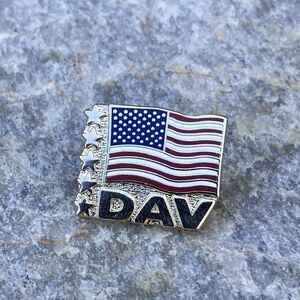 DAV Gold Star American Flag Lapel Pin Vest Collectible EUC Pin